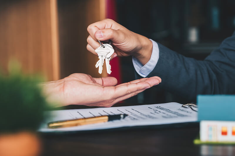Deciding Which Type of Real Estate Agent to be